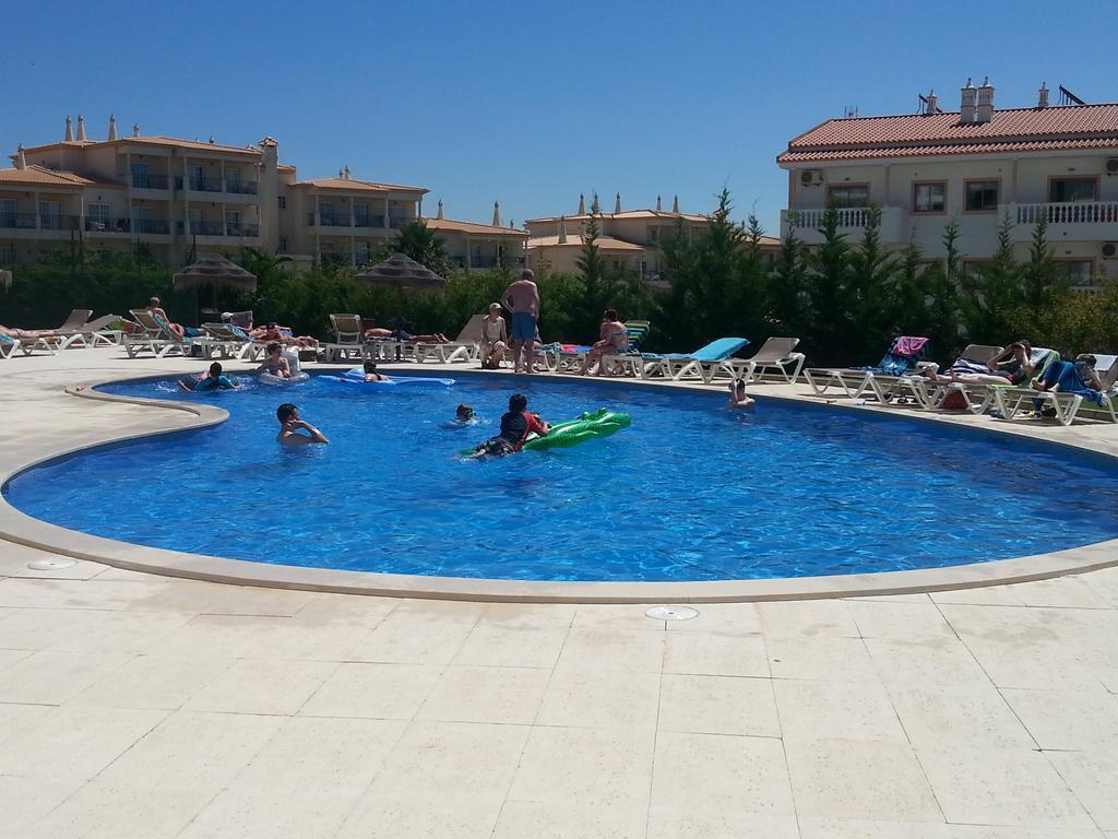Apartment With Terrace Albufeira Olhos De Agua المظهر الخارجي الصورة